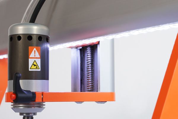 Einau und Sicherheitshinweise LED-Beleuchtung für Stepcraft CNC-Systeme